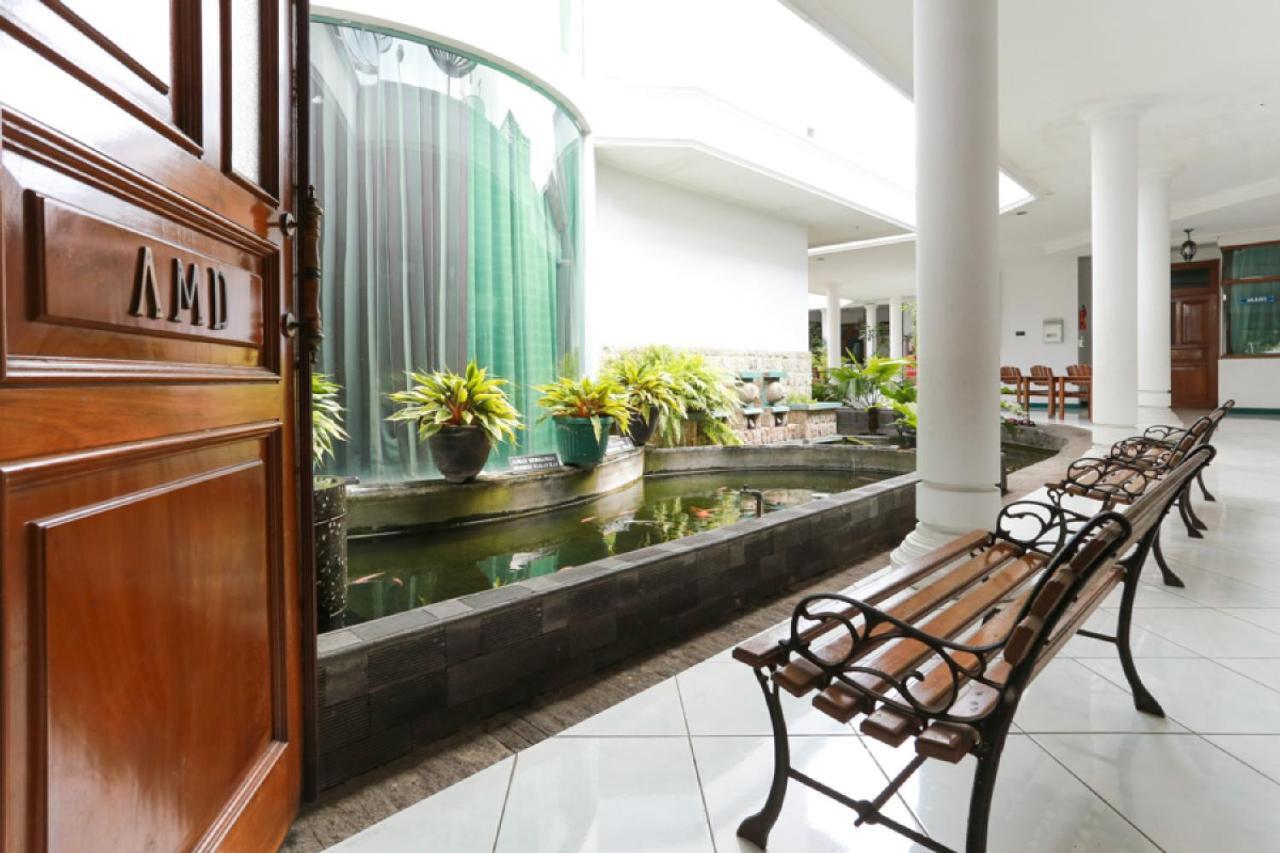 מלון Reddoorz Syariah Near Alun Alun Magelang Bayeman מראה חיצוני תמונה
