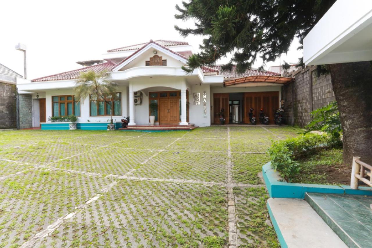 מלון Reddoorz Syariah Near Alun Alun Magelang Bayeman מראה חיצוני תמונה