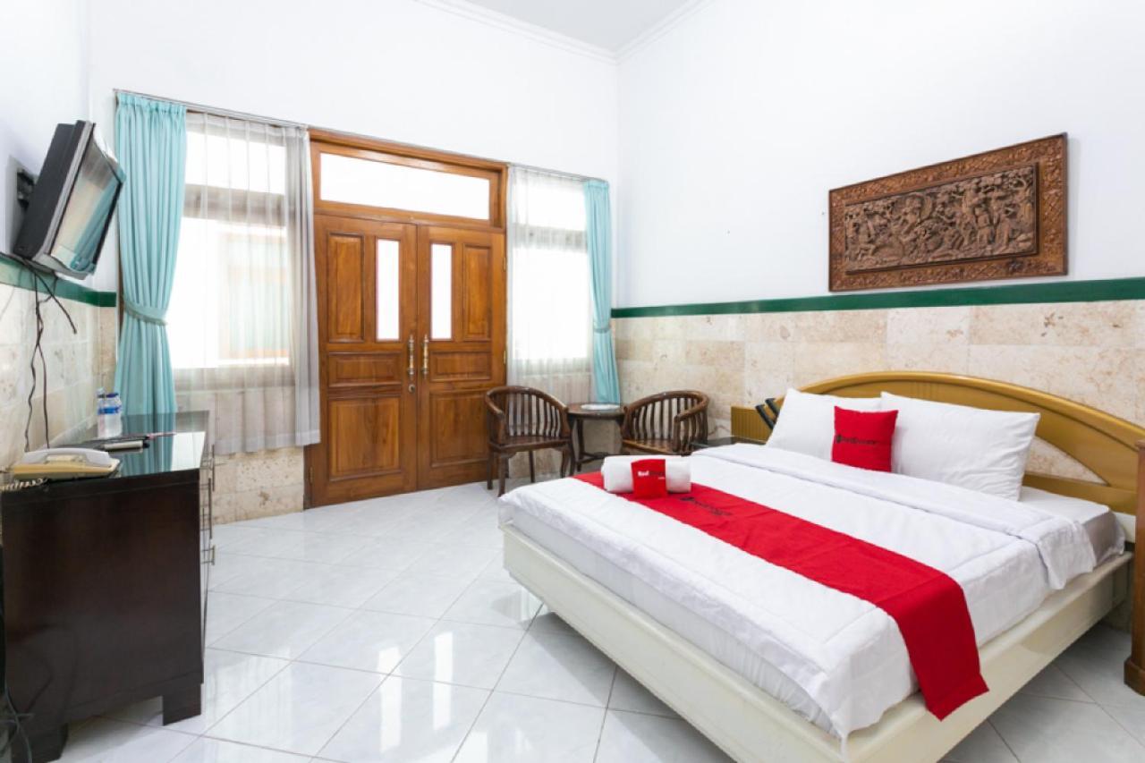 מלון Reddoorz Syariah Near Alun Alun Magelang Bayeman מראה חיצוני תמונה