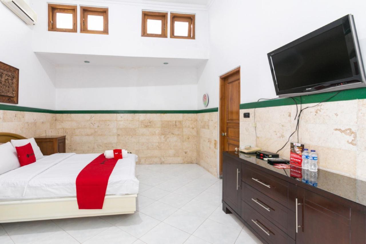 מלון Reddoorz Syariah Near Alun Alun Magelang Bayeman מראה חיצוני תמונה